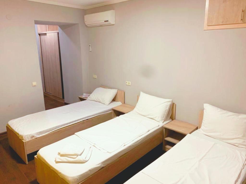 Bon Voyage Hostel Tbiliszi Kültér fotó