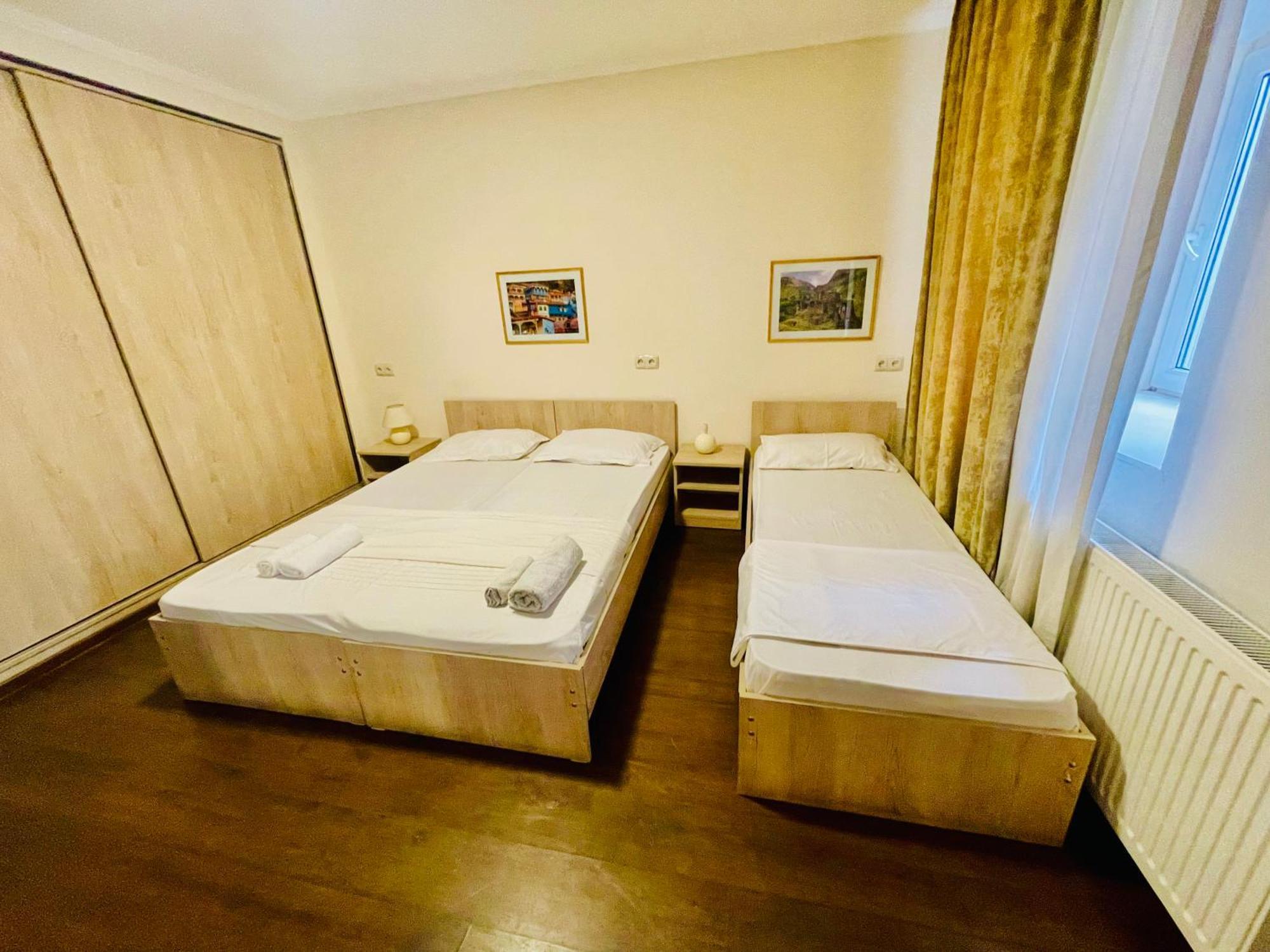 Bon Voyage Hostel Tbiliszi Kültér fotó