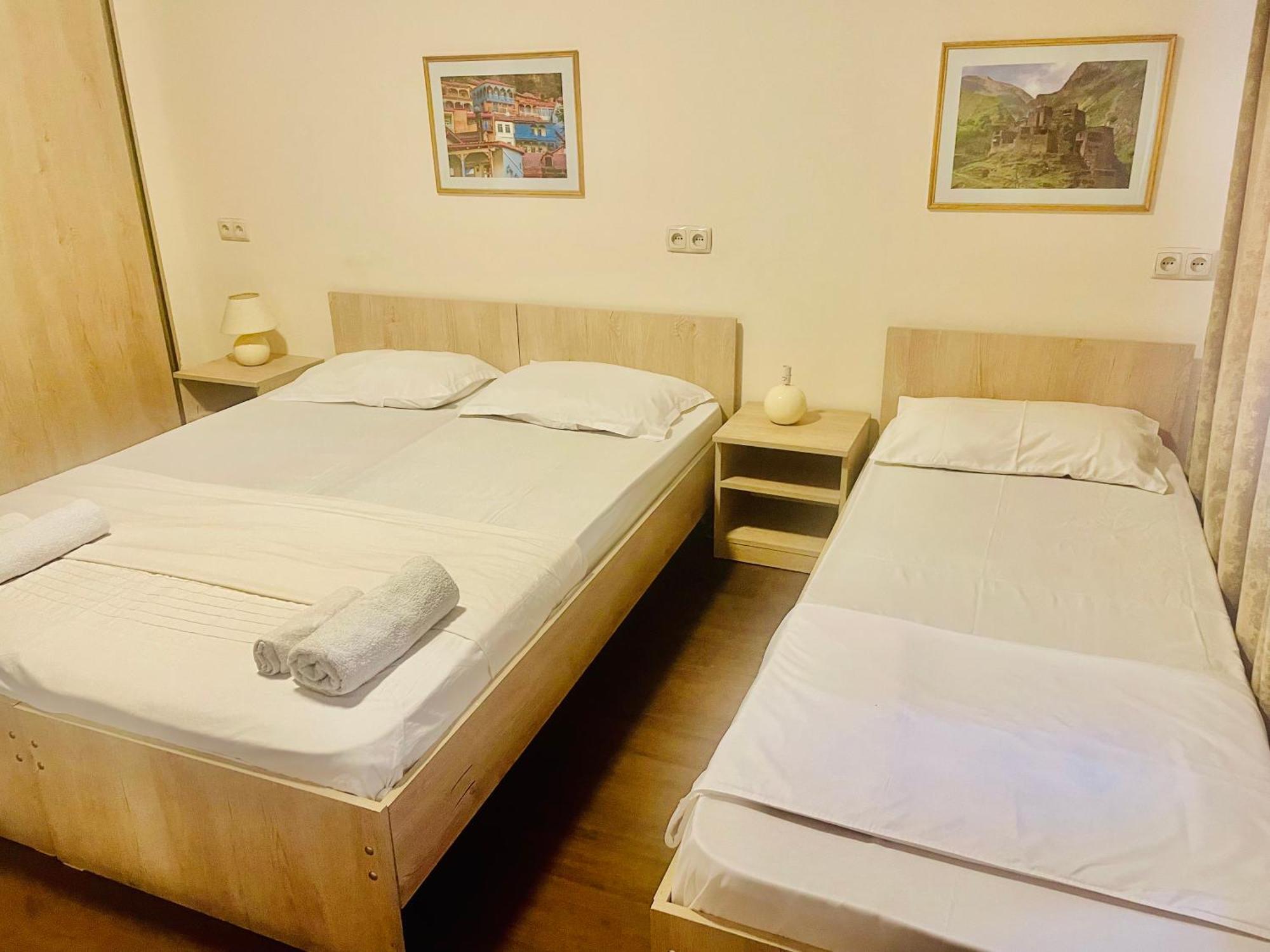 Bon Voyage Hostel Tbiliszi Kültér fotó