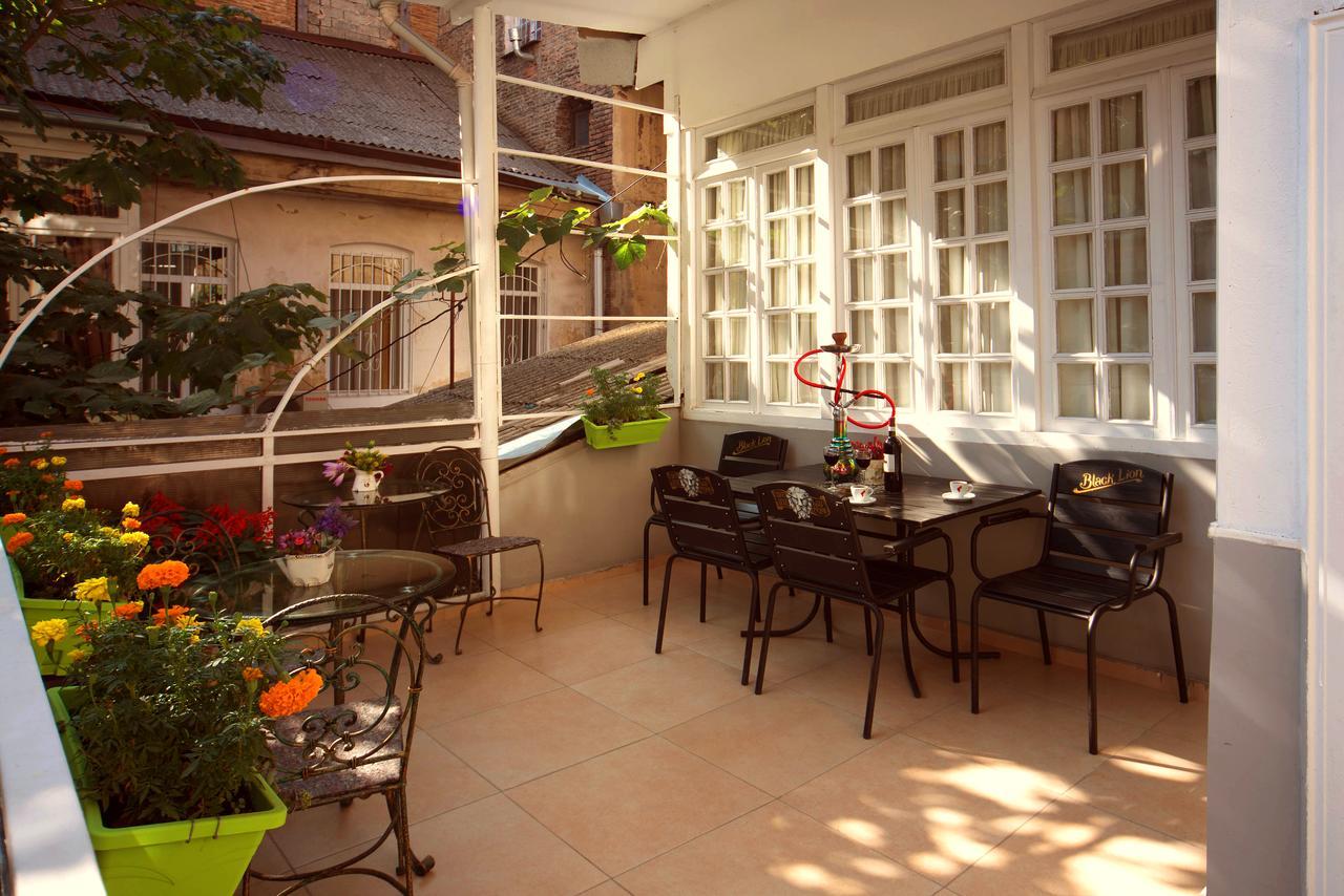 Bon Voyage Hostel Tbiliszi Kültér fotó