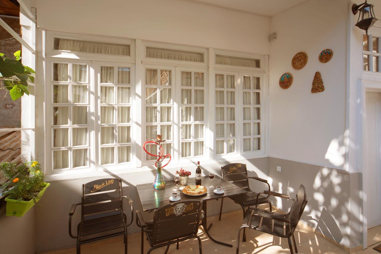 Bon Voyage Hostel Tbiliszi Kültér fotó