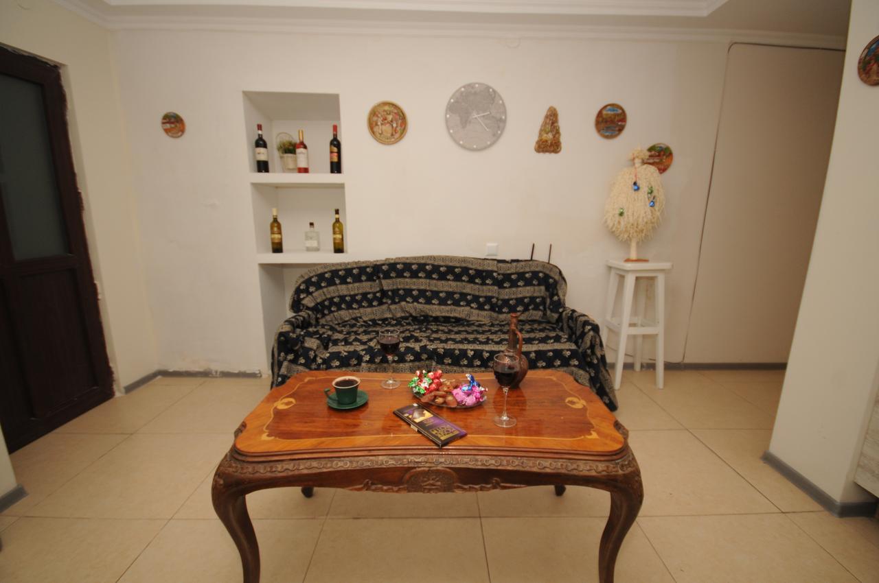 Bon Voyage Hostel Tbiliszi Kültér fotó
